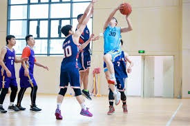 推销上门！皇马拒签曼城球星